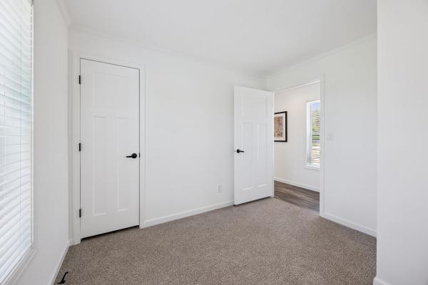 2026 Champion NWSSL27615  Home