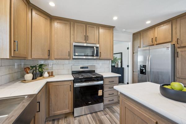 2026 Champion NWSSL27615  Home