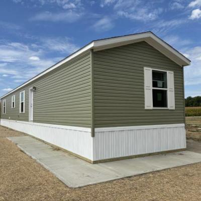 Photo 3 of 10 of home located at 3052 North Gary Street #0117 New Castle, IN 47362