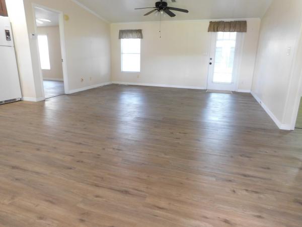 1999 WINN Mobile Home For Sale