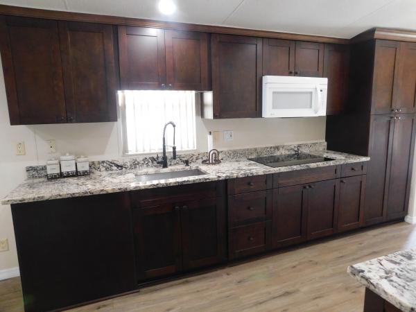 1999 WINN Mobile Home For Sale