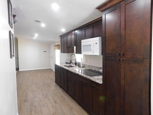 1999 WINN Mobile Home For Sale