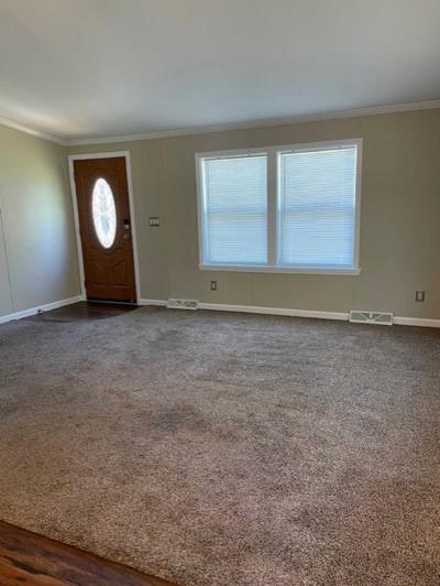 Photo 4 of 19 of home located at 28056 Charlemagne Romulus, MI 48174