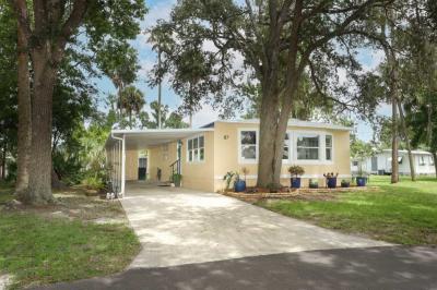 Photo 2 of 8 of home located at 87 Bonita Circle Winter Springs, FL 32708