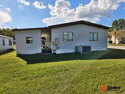 Photo 2 of 41 of home located at 6429 Lakewood Drive, Unit B Ocala, FL 34472