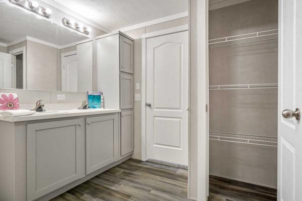 2025 3523F Mobile Home