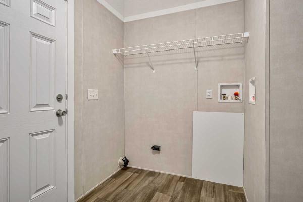 2025 3523F Mobile Home