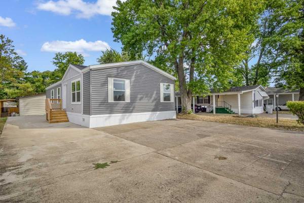 2025 3523F Mobile Home