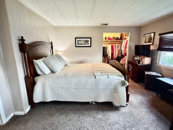 1982  Mobile Home For Sale