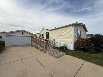 Photo 5 of 24 of home located at 260 Hibiscus Cir Matteson, IL 60443