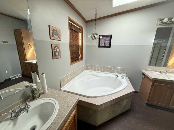 2000 Palm Harbor Evergreen Manufactured Home