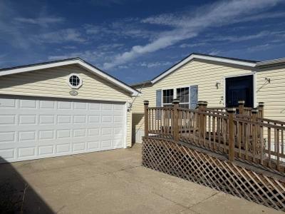 Photo 2 of 24 of home located at 260 Hibiscus Cir Matteson, IL 60443