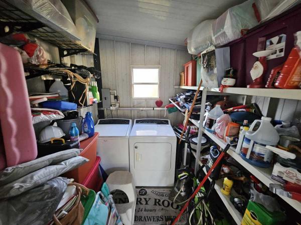 1986 Manufactured Home