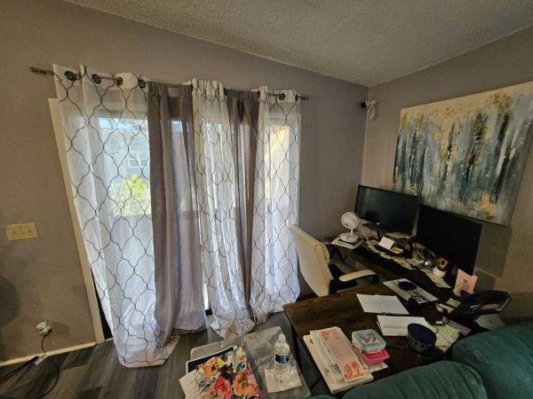 1986 Manufactured Home