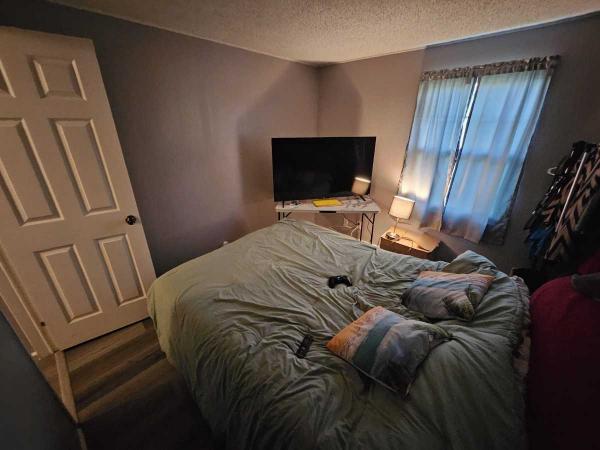 1986 Manufactured Home
