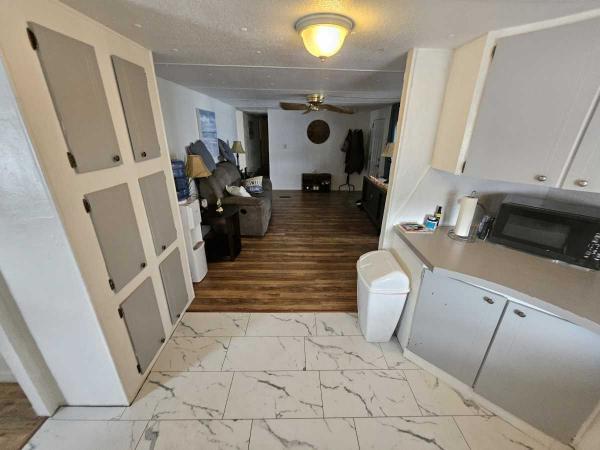 1979 Manufactured Home