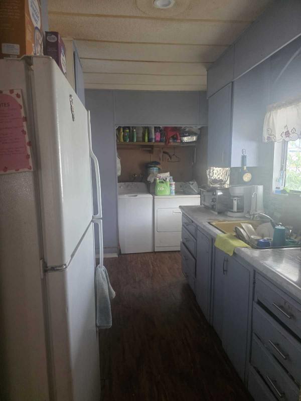 1989 Hillcrest Mobile Home
