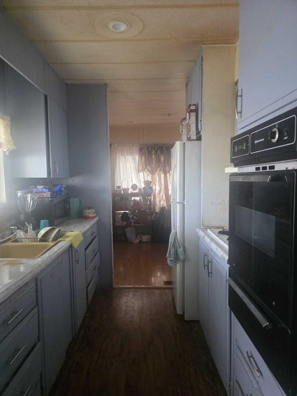 1989 Hillcrest Mobile Home