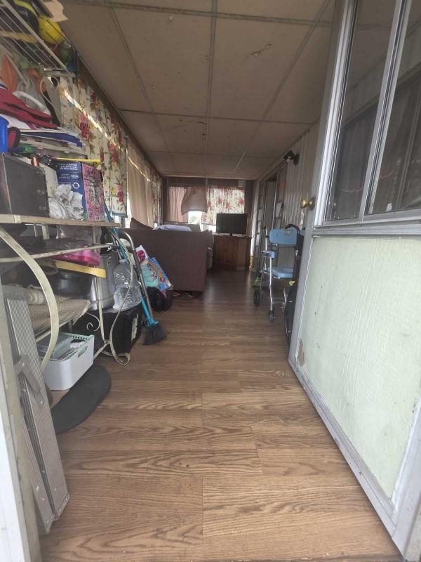 1989 Hillcrest Mobile Home
