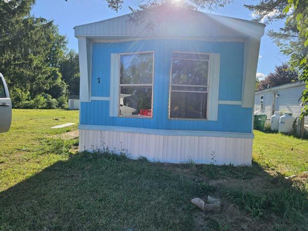 1985 Manufactured Home