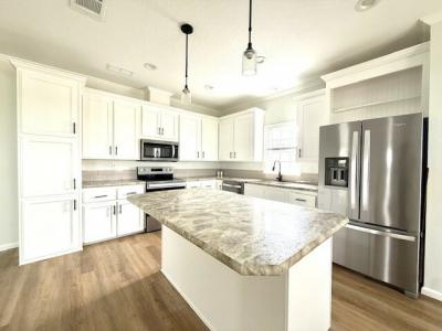 Photo 4 of 33 of home located at 1071 Donegan Rd Lot 580 Largo, FL 33771