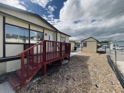Photo 4 of 30 of home located at 136 Farmington Way Fernley, NV 89408