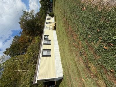 Photo 2 of 16 of home located at 606 Cow Creek Rd Hurricane, WV 25526
