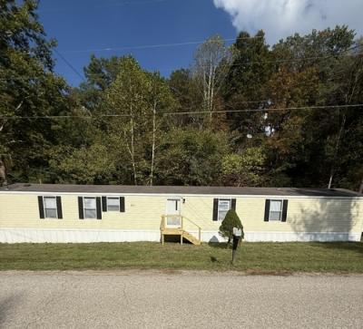 Photo 3 of 16 of home located at 606 Cow Creek Rd Hurricane, WV 25526