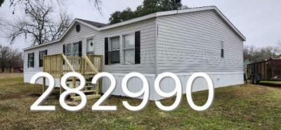 Mobile Home at 410 Henrietta St Yoakum, TX 77995