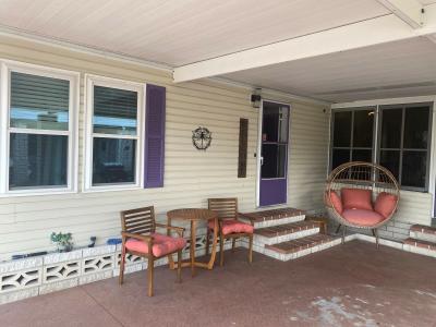 Photo 2 of 12 of home located at 657 Waterfront Dr Auburndale, FL 33823