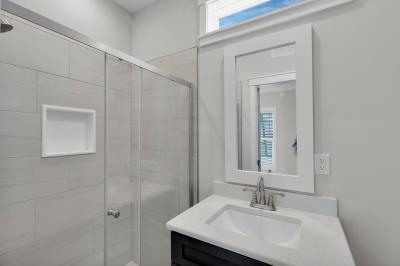 Photo 5 of 10 of home located at 161 Paradise Way Islamorada, FL 33036