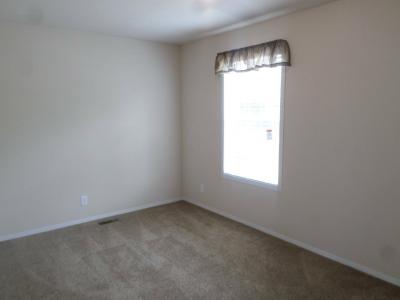 Photo 4 of 5 of home located at 1333 Chateau Monroe, MI 48161