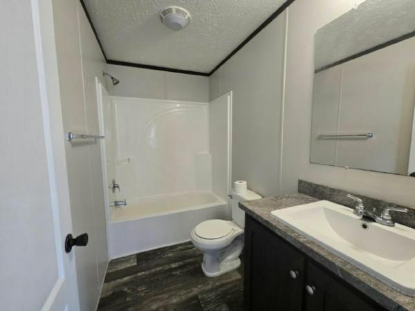 2020 Clayton - Wakarusa 95PLH28403CH20 Manufactured Home
