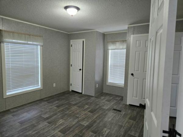 2023 Live Oak Homes L-2403F-oak So Magnolia Manufactured Home