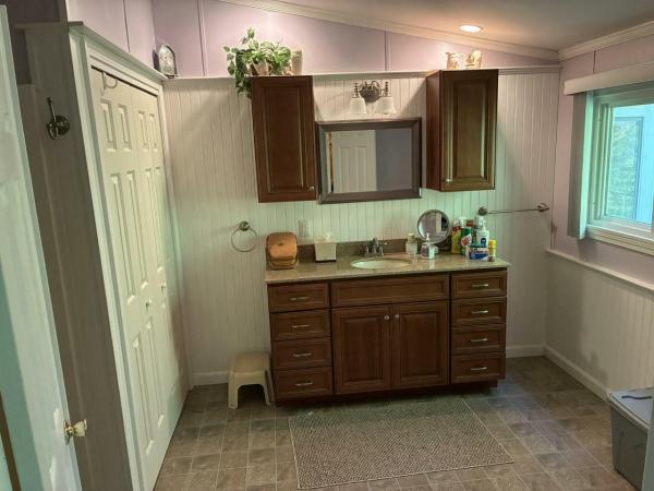 1986 Virginia 2864 The Oaks Manufactured Home