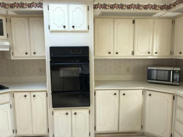 1987 Holiday Holiday Home Manufactured Home