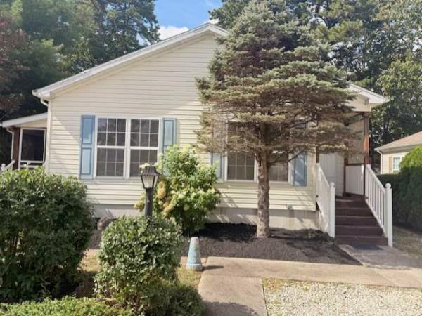 2001 LXE Ritz Craft Manufactured Home