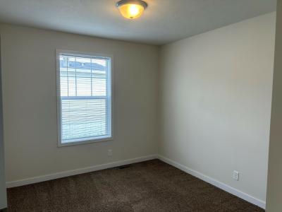 Mobile Home at 25193 Oxford Woodhaven, MI 48183