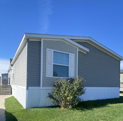 Photo 3 of 6 of home located at 1883 Beechlawn Ypsilanti, MI 48198