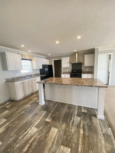 Photo 5 of 6 of home located at 1883 Beechlawn Ypsilanti, MI 48198