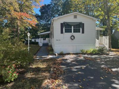 Photo 2 of 17 of home located at 32 Deerfield Drive Dover, NH 03820