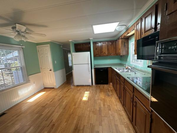 1985 Mobile Home
