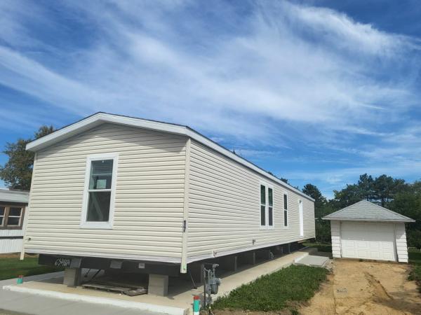2025 Champion - Topeka Baldwin - NGM, GARAGE DEMO Mobile Home