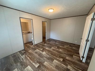 Photo 5 of 12 of home located at 5570 Connie Jean Road, #24 Jacksonville, FL 32222