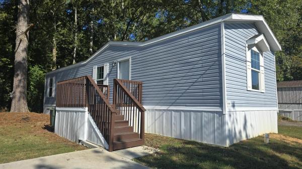 2022 Clayton Homes Inc Community Series Mobile Home