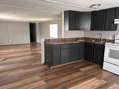 Photo 4 of 7 of home located at 1237 N Us Highway 27 #115 Portland, IN 47371