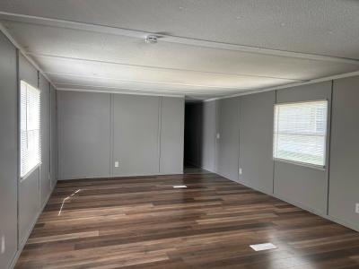 Photo 5 of 7 of home located at 1237 N Us Highway 27 #115 Portland, IN 47371