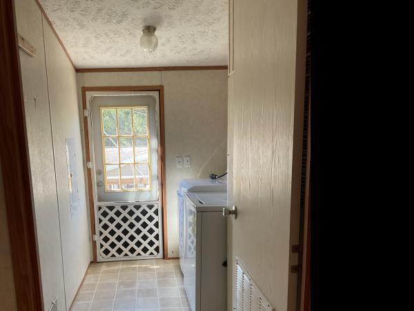 2005 Clayton CAP08471TNAB Mobile Home