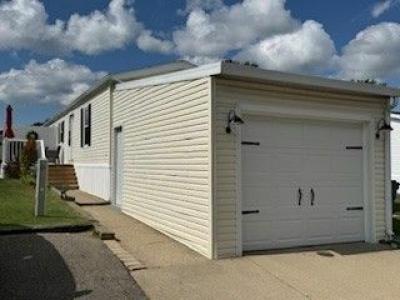 Photo 4 of 23 of home located at 1211 Miss Ellie Dr Lot 96 Kalamazoo, MI 49009