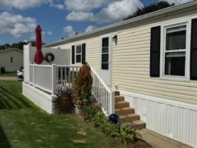 Photo 5 of 23 of home located at 1211 Miss Ellie Dr Lot 96 Kalamazoo, MI 49009